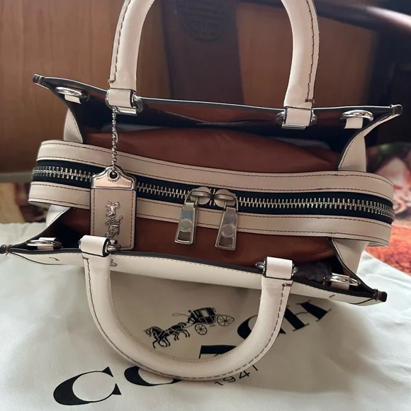 Coach x White Rabbit Candy Rogue 25 Leather bag - Picture 10 of 10